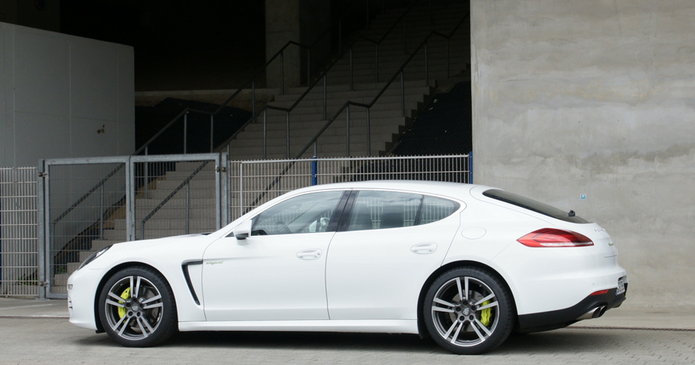 Porsche Panamera E-Hybrid