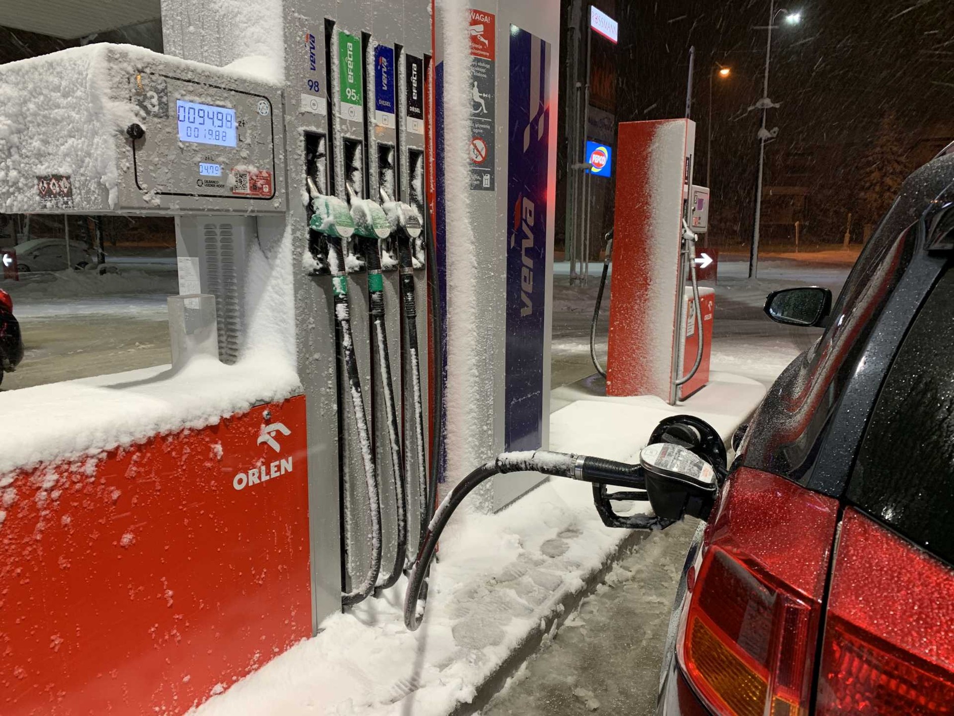 Tankowanie diesla w zimie