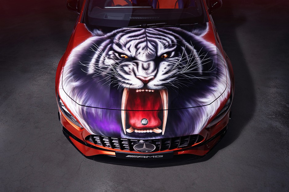 Art Cars Mercedes-AMG i Palace Skateboards