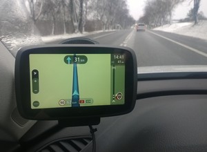Paraliż ruchu na drogach: śnieg i orkan Ksawery