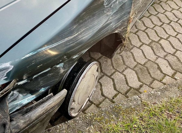 Nocny pościg policji pod Warszawą. Policjant postrzelił 15-latkę