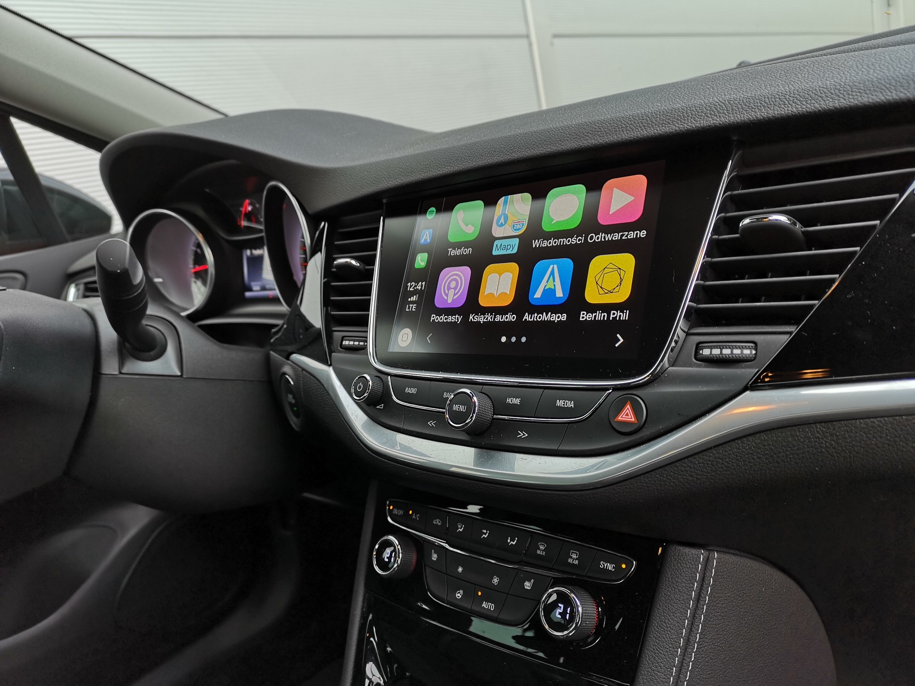 Opel Astra 1.6 Turbo Elite 200 KM