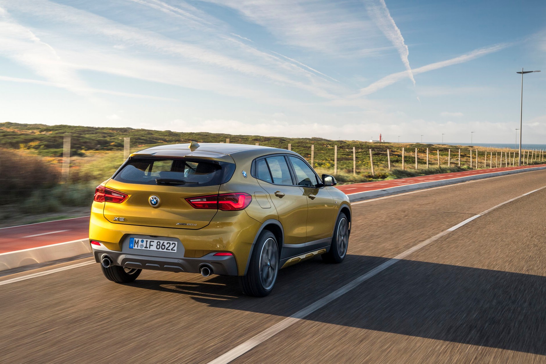 BMW X2 - SUV z genami coupe