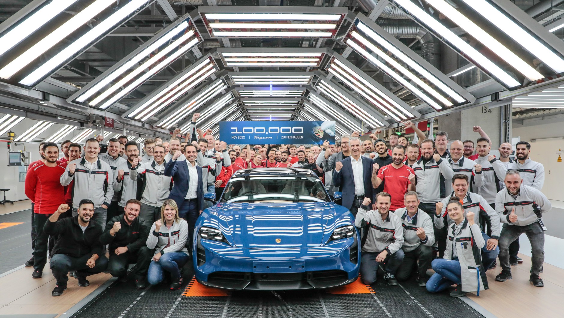 Porsche Taycan - egzemplarz nr 100 000