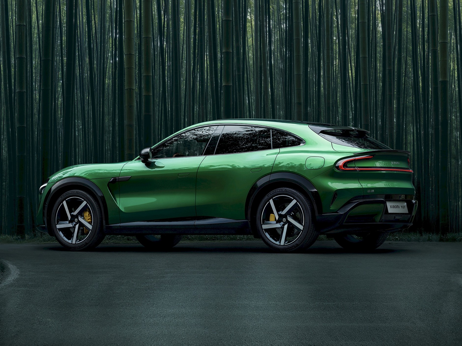 Luksusowy chiński SUV Xiaomi YU7