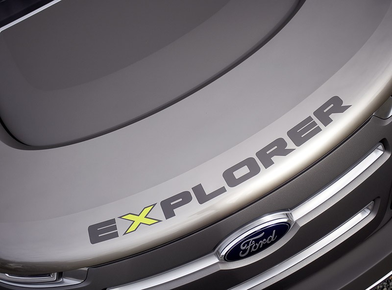 Detroit 2008: Ford Explorer America - oszczędniejszy olbrzym