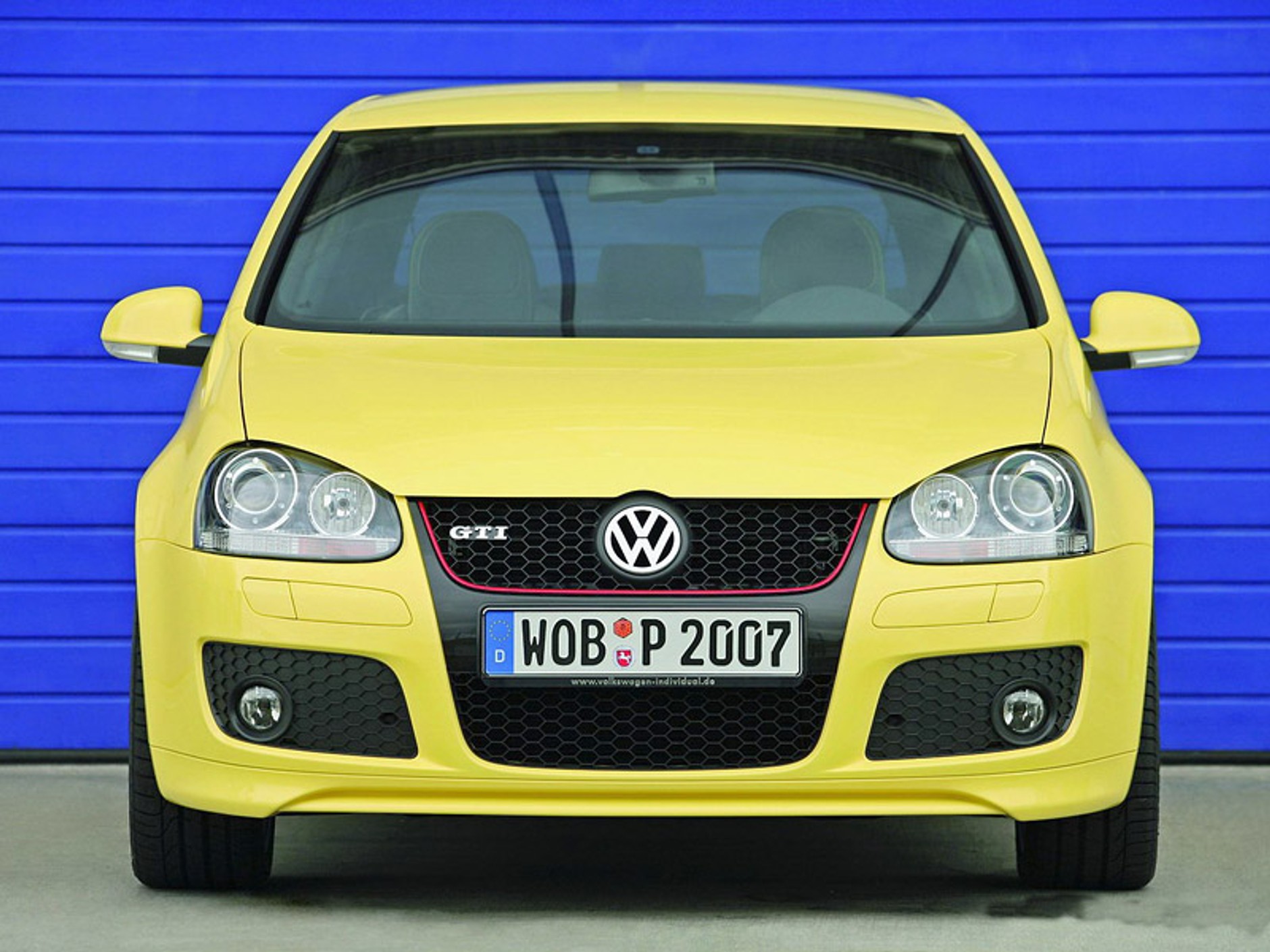 VW Golf GTI Pirelli Edition – trzecia premiera