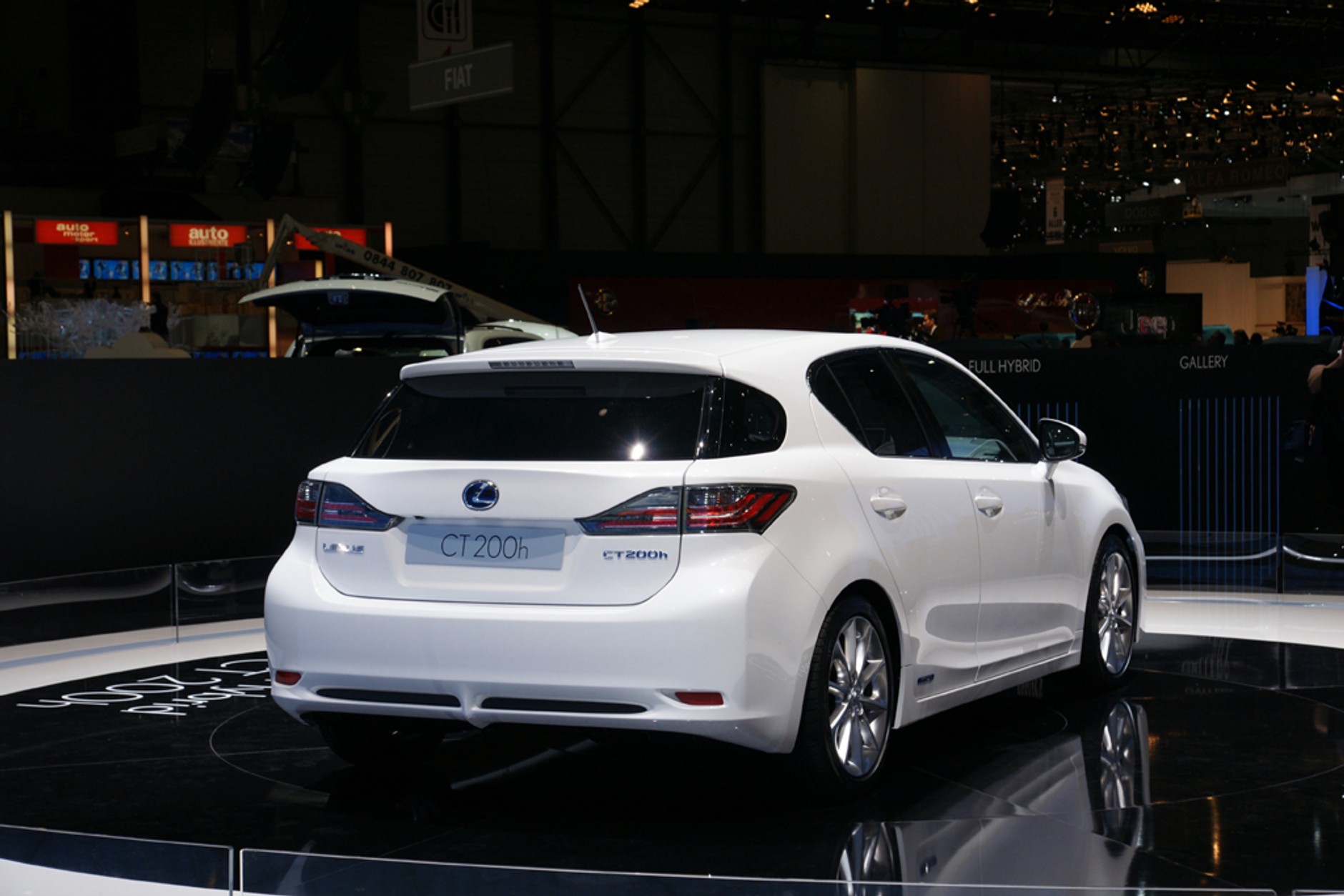 Genewa 2010: Lexus CT 200h - Ładniejsze wcielenie Priusa, czyli pierwszy kompaktowy Lexus