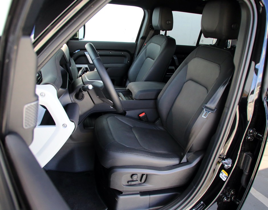 Land Rover Defender 110