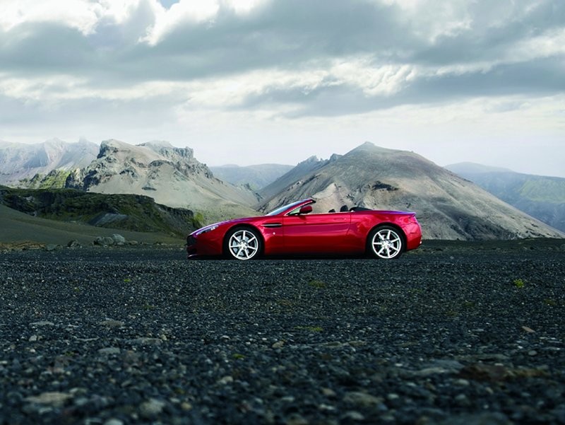 Aston Martin V8 Vantage Roadster już jest!