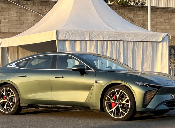 Chińska marka premium wejdzie do Polski. Exlantix wprowadzi dwa modele