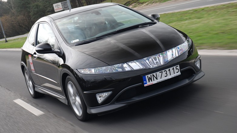 Używane auto za 20 000 zł z silnikiem benzynowym - co warto kupić?