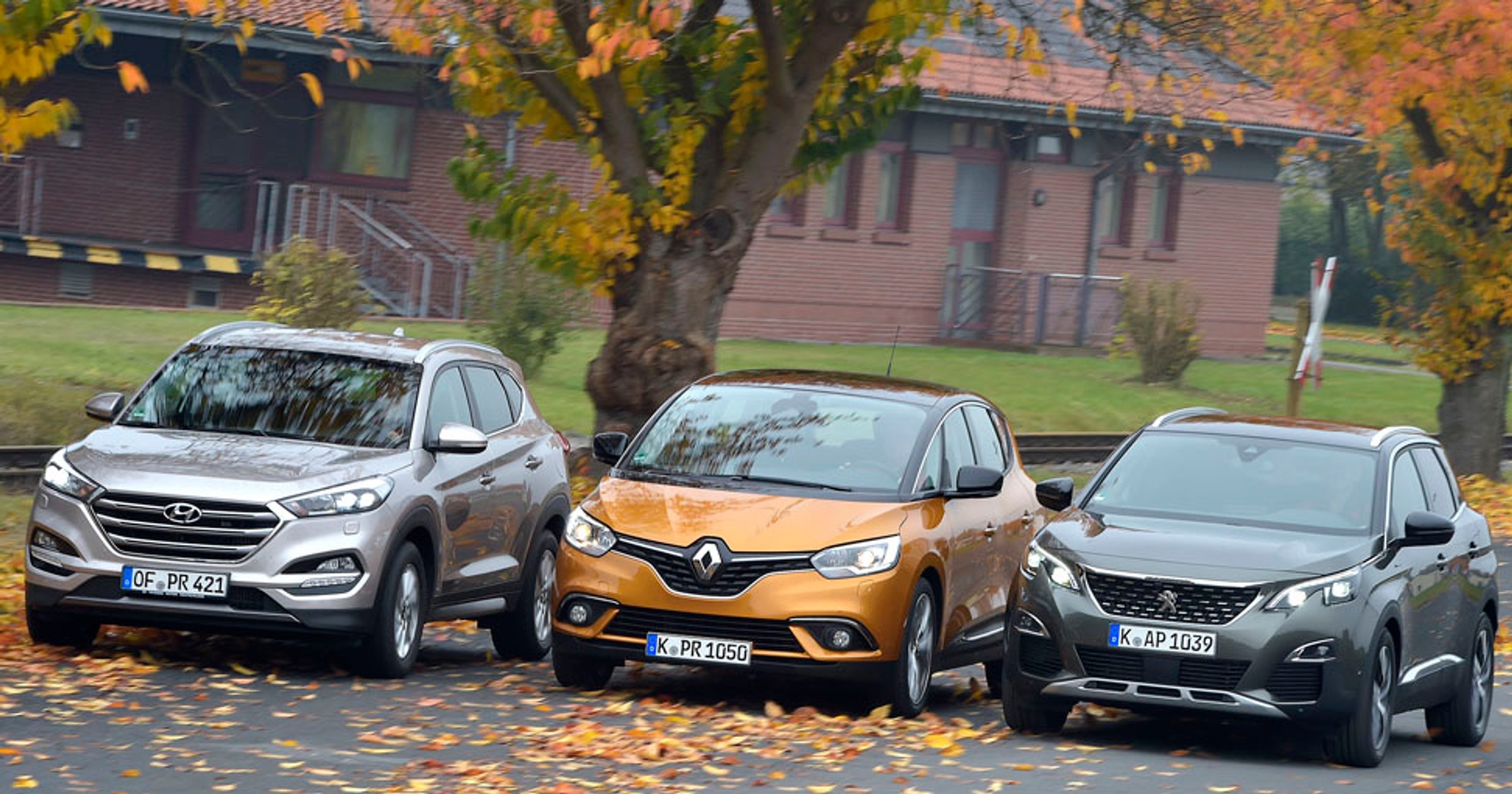 Hyundai Tucson kontra Peugeot 3008 i Renault Scenic - który model będzie najlepszym wyborem?