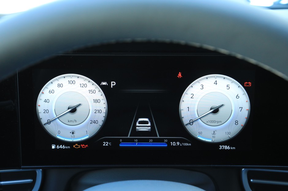 Hyundai Elantra 1.6 MPI CVT 2021
