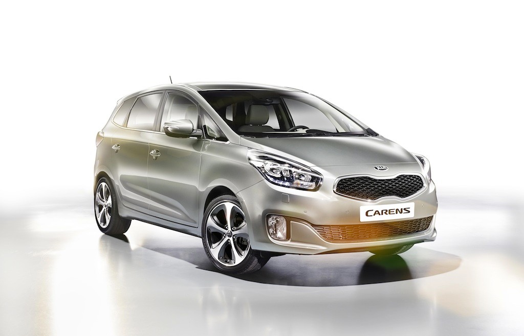 Polskie premiery Kii Carens i pro_cee'd GT