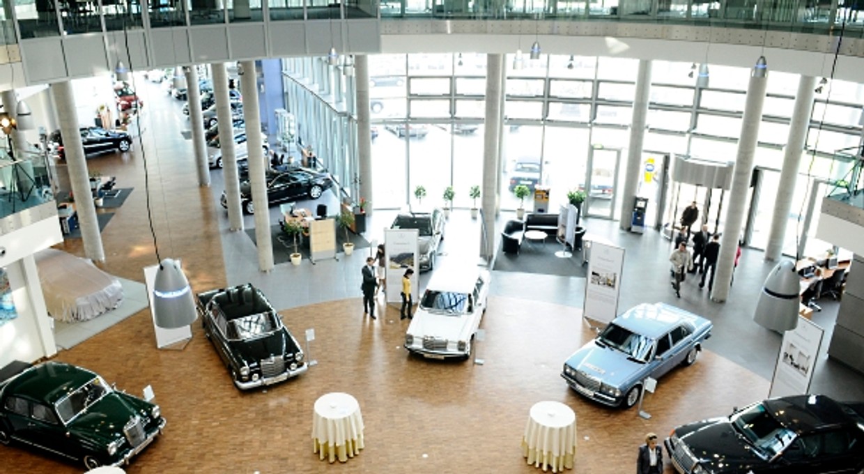 Mercedes-Benz – salon online
