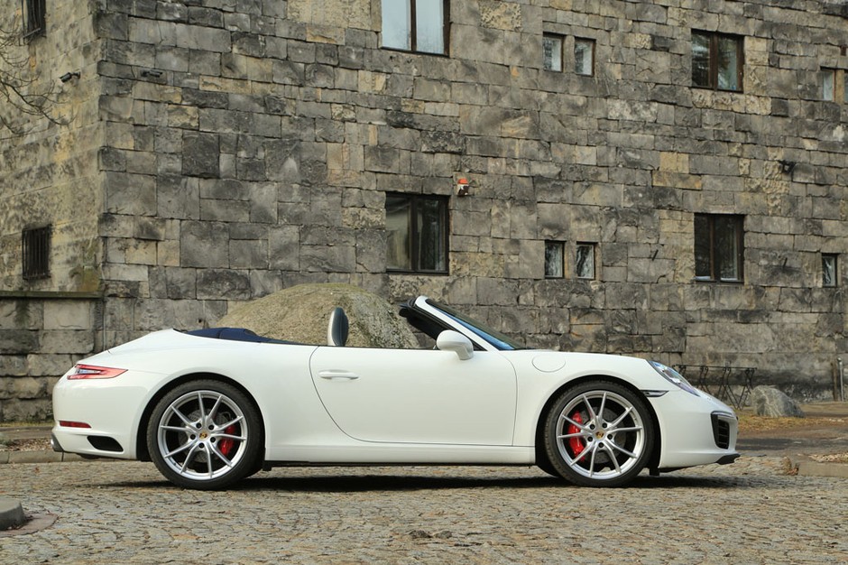 Porsche 911 Carrera S Cabrio