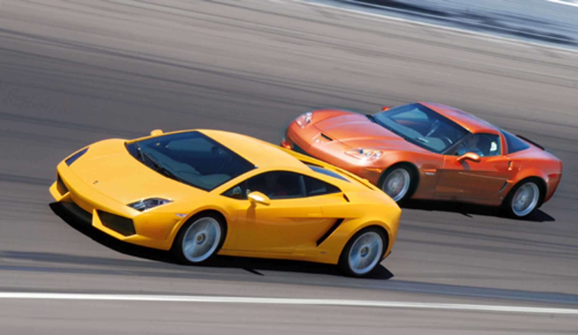 Corvette Z06 kontra Lamborghini Gallardo LP 560-4 - Asfaltowi kowboje