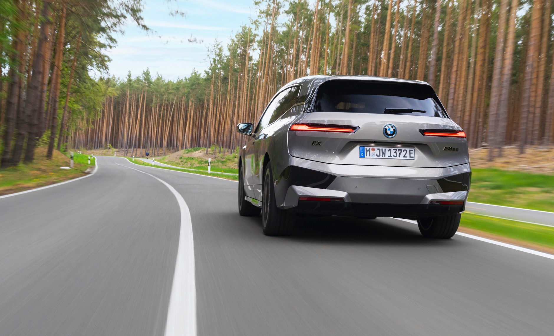 BMW iX M60