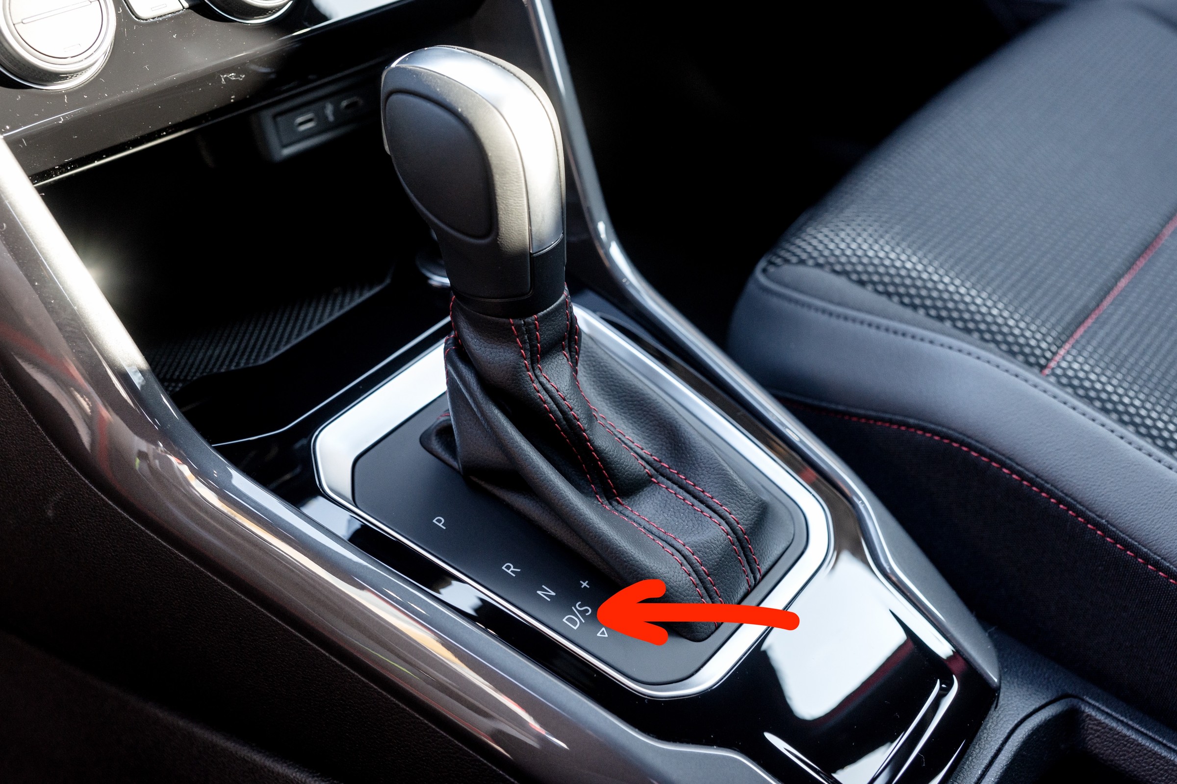 Ta funkcja jest stosowana przez niewielu kierowców, a wydłuża życie automatycznej skrzyni biegów