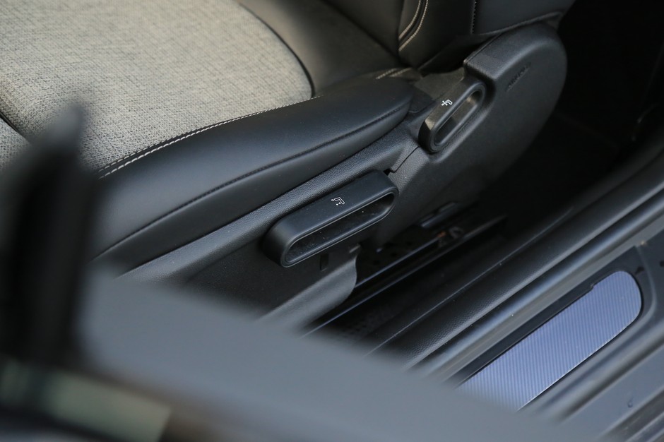 MINI Cooper SE (2021 r., lifting)