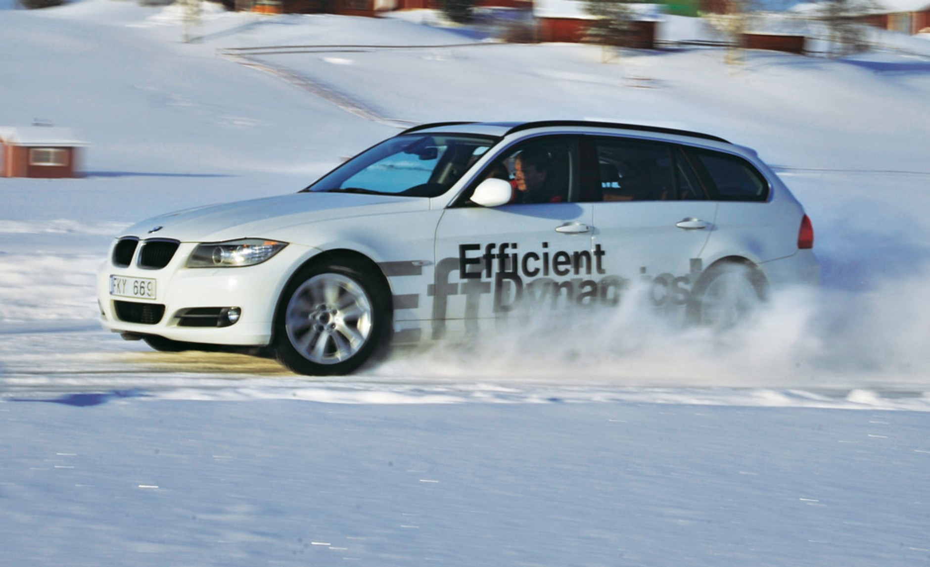 Test opon zimowych 225/45 R17: na czym bezpiecznie przejechać przez zimę?