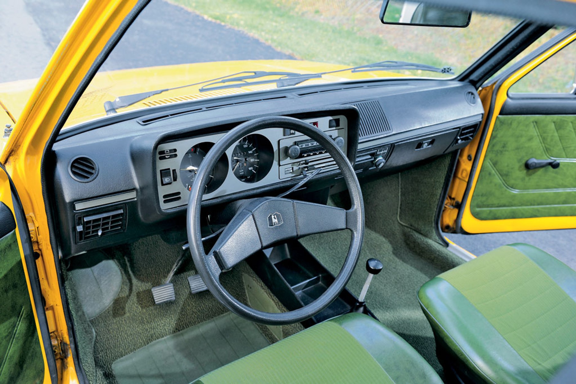 Volkswagen Golf I - pokonał wszystkich