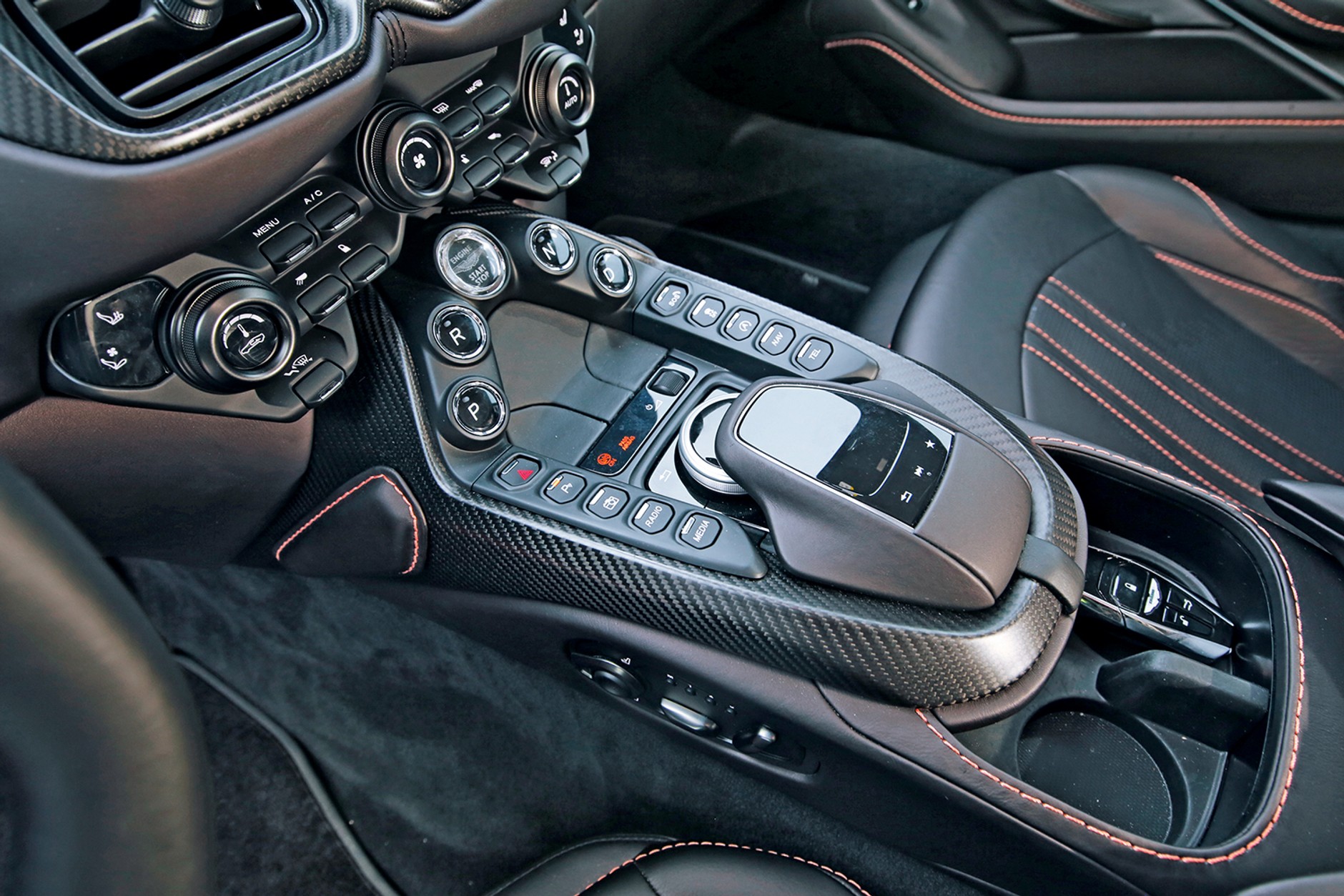 Aston Martin Vantage