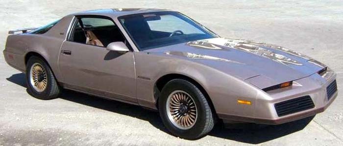 Pontiac Firebird – długi żywot ognistego ptaka