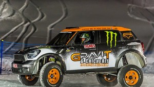 Wszystko jest możliwe - backflip samochodem!