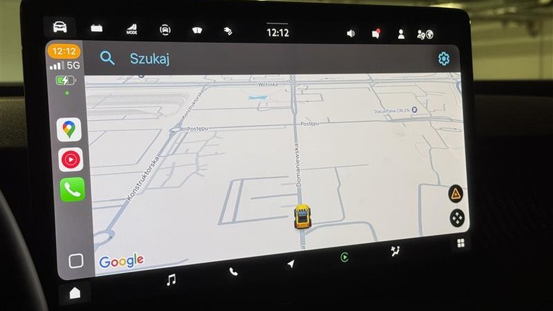 Google Maps w Apple CarPlay