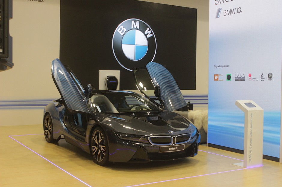 BMW i8