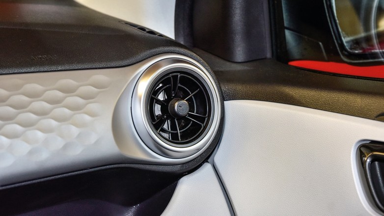 Z jakiego auta pochodzi ta dysza nawiewu?