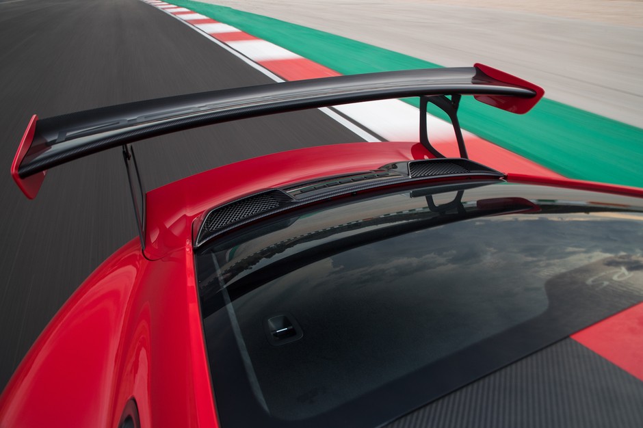 Porsche 911 GT2 RS