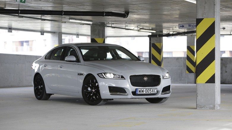Jaguar XF
