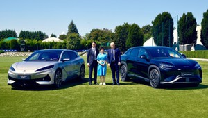 Piotr Zieliński i Nicola Zalewski będą jeździć chińskimi autami. BYD partnerem Interu Mediolan