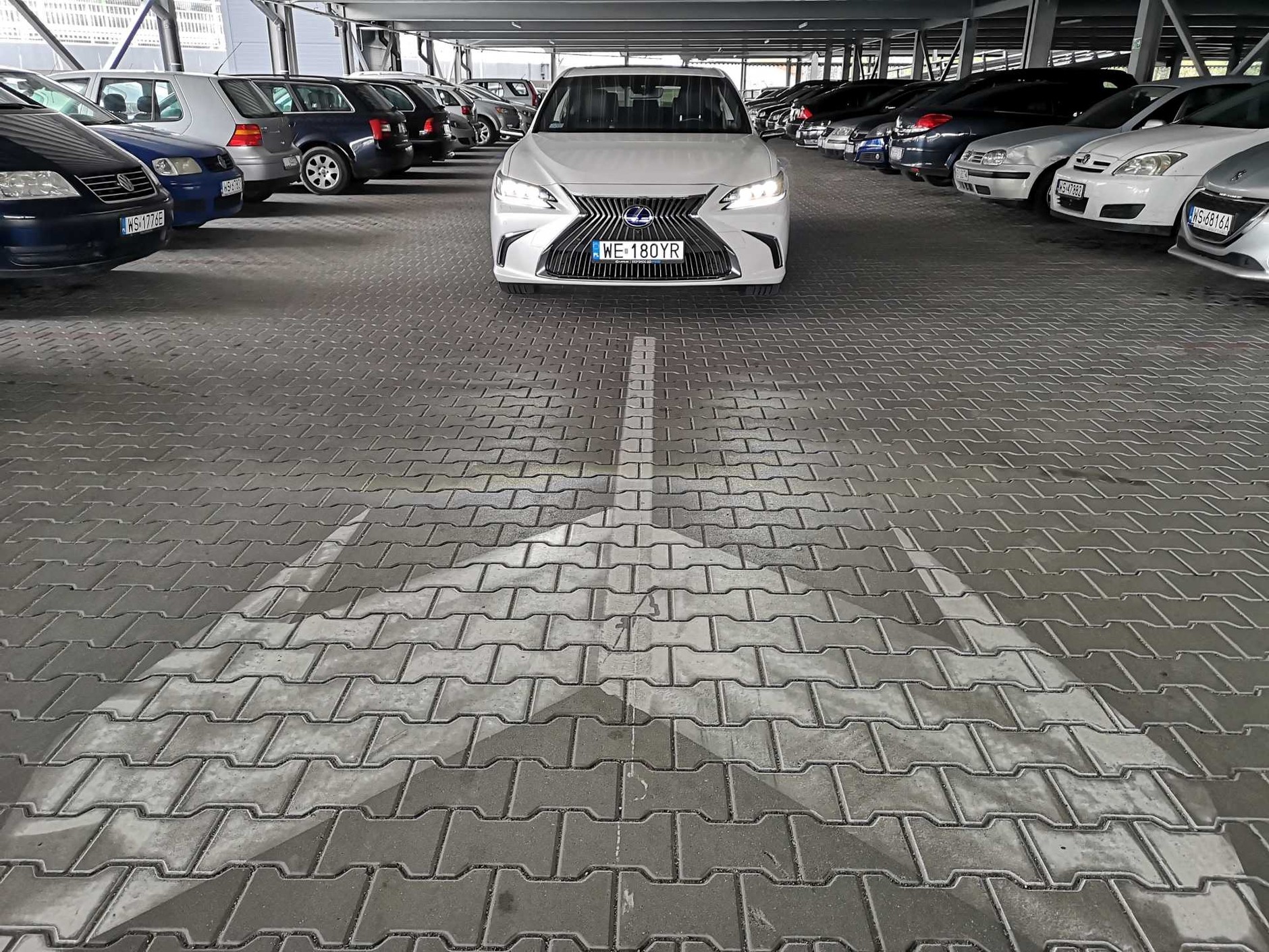 Lexus ES