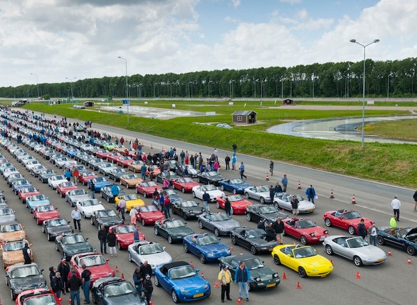 Mazda MX-5 z nowym rekordem Guinnessa