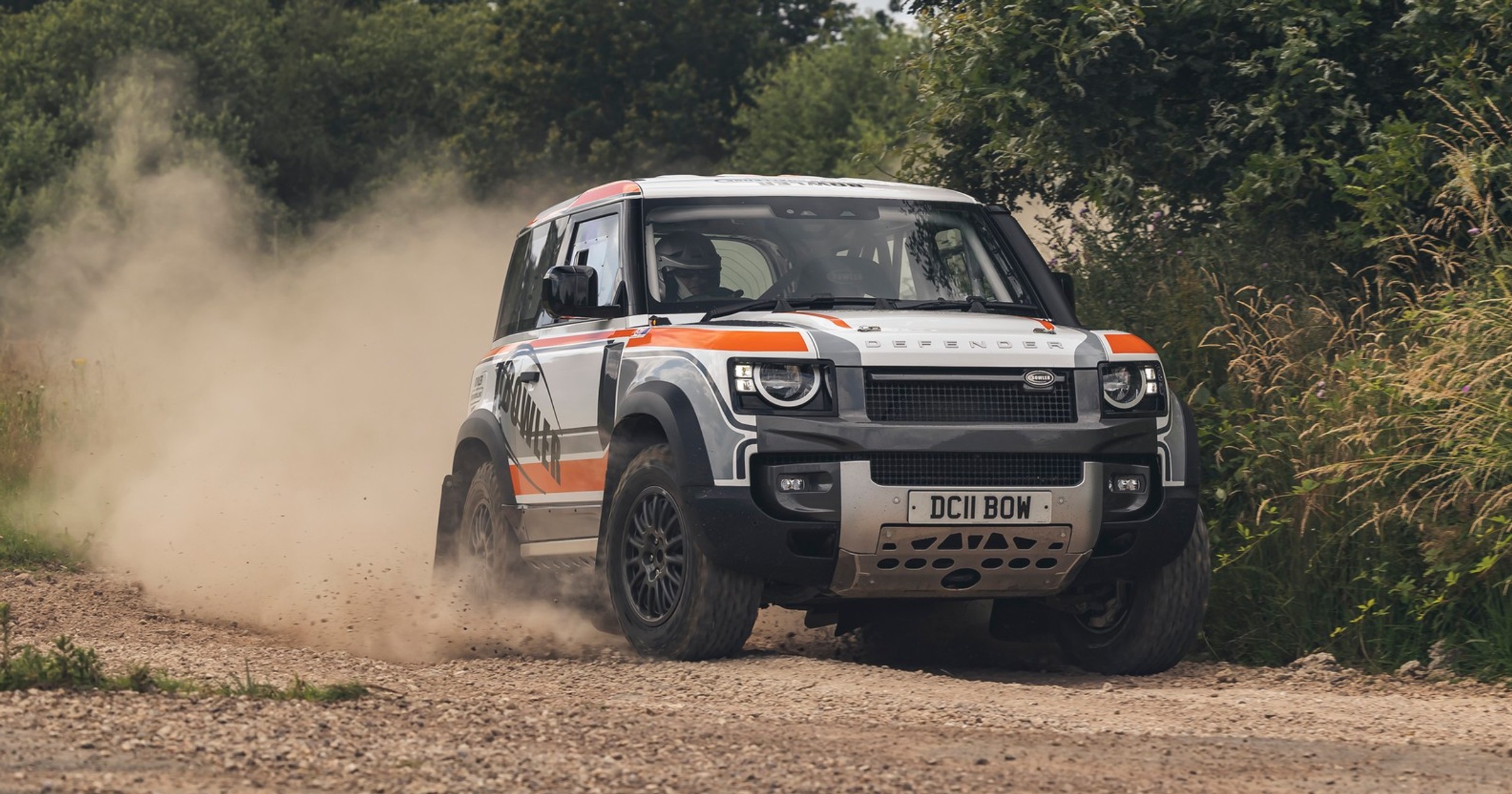Rajdowy Land Rover Defender 90 od Bowlera