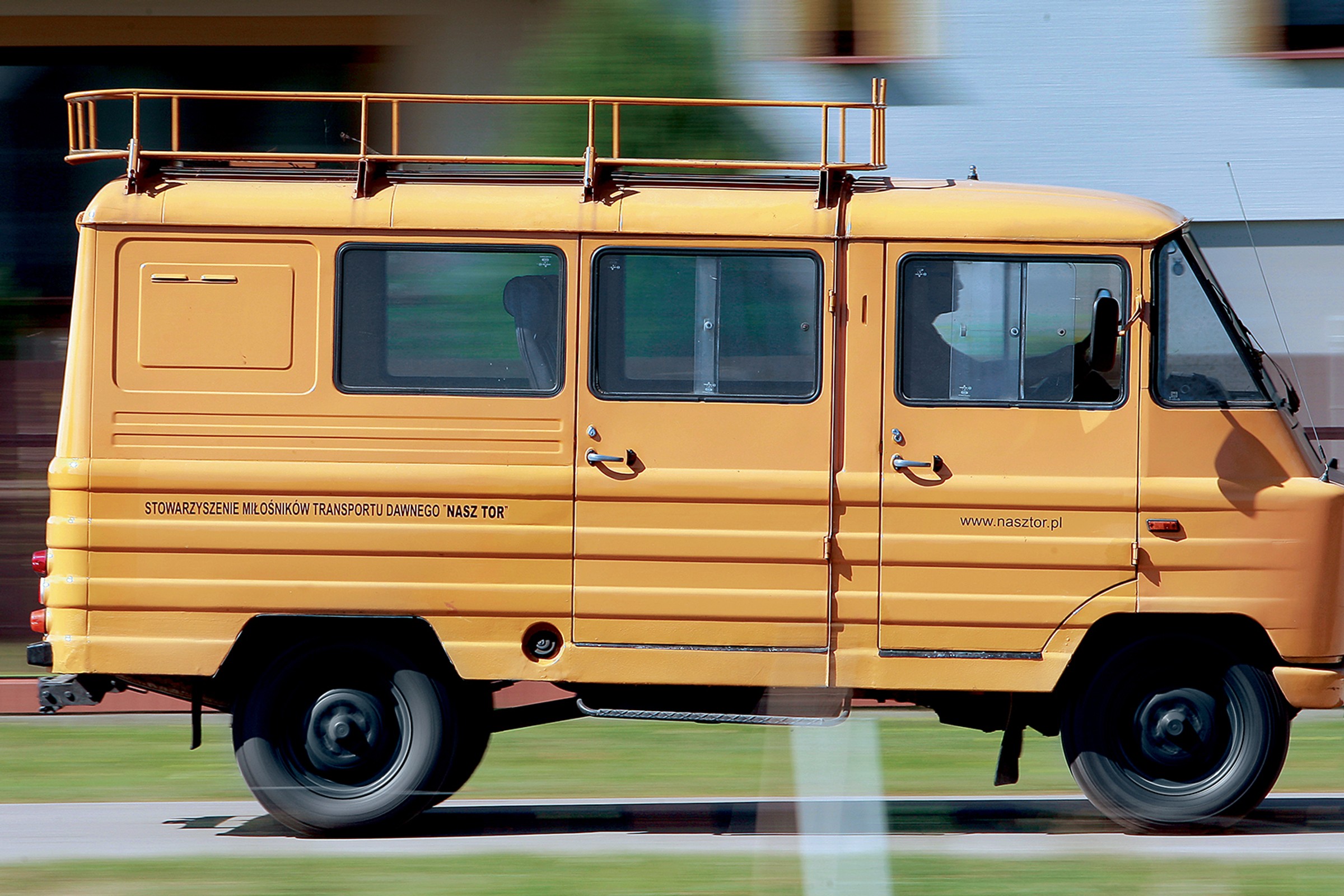 Pytamy dzisiaj o Fiaty, Żuki i Trabanty. 15 pytań pełnych nostalgii