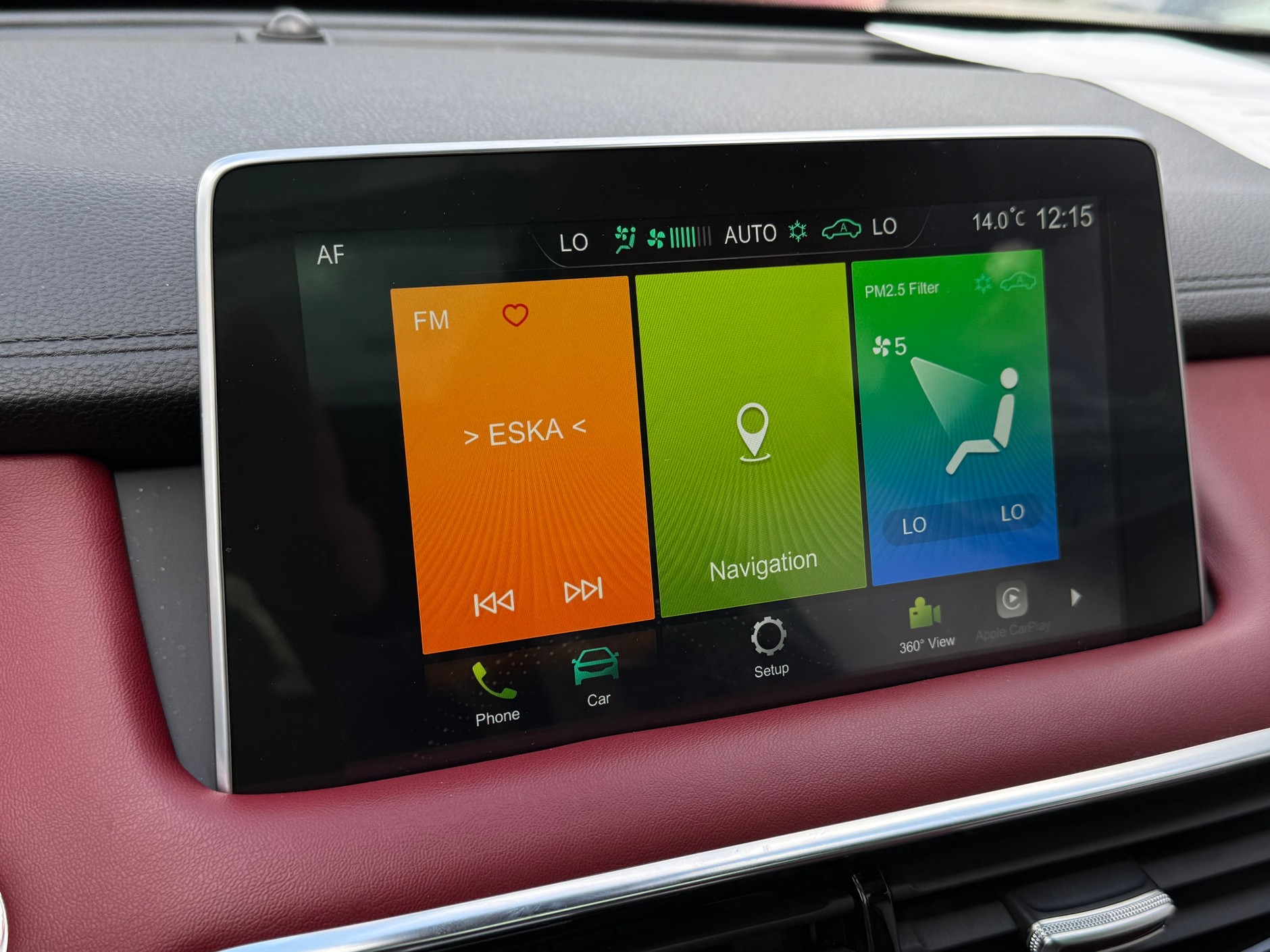 Czerwone używane MG EHS z przebiegiem 71 tys. km za 83 tys. 900 zł