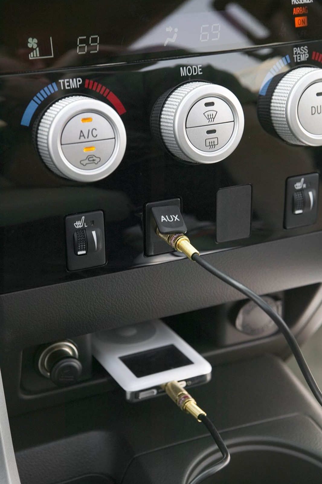 Detroit 2007: Toyota Tundra CrewMax – auto dla Shreka (video)