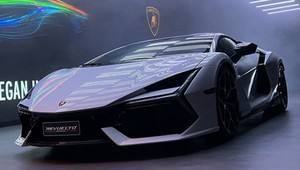 Widziałem Lamborghini Revuelto. To 1015-konne auto zostało już hitem polskiego rynku. Jak to możliwe?