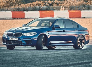 BMW M5 - ta ślicznotka to bestia