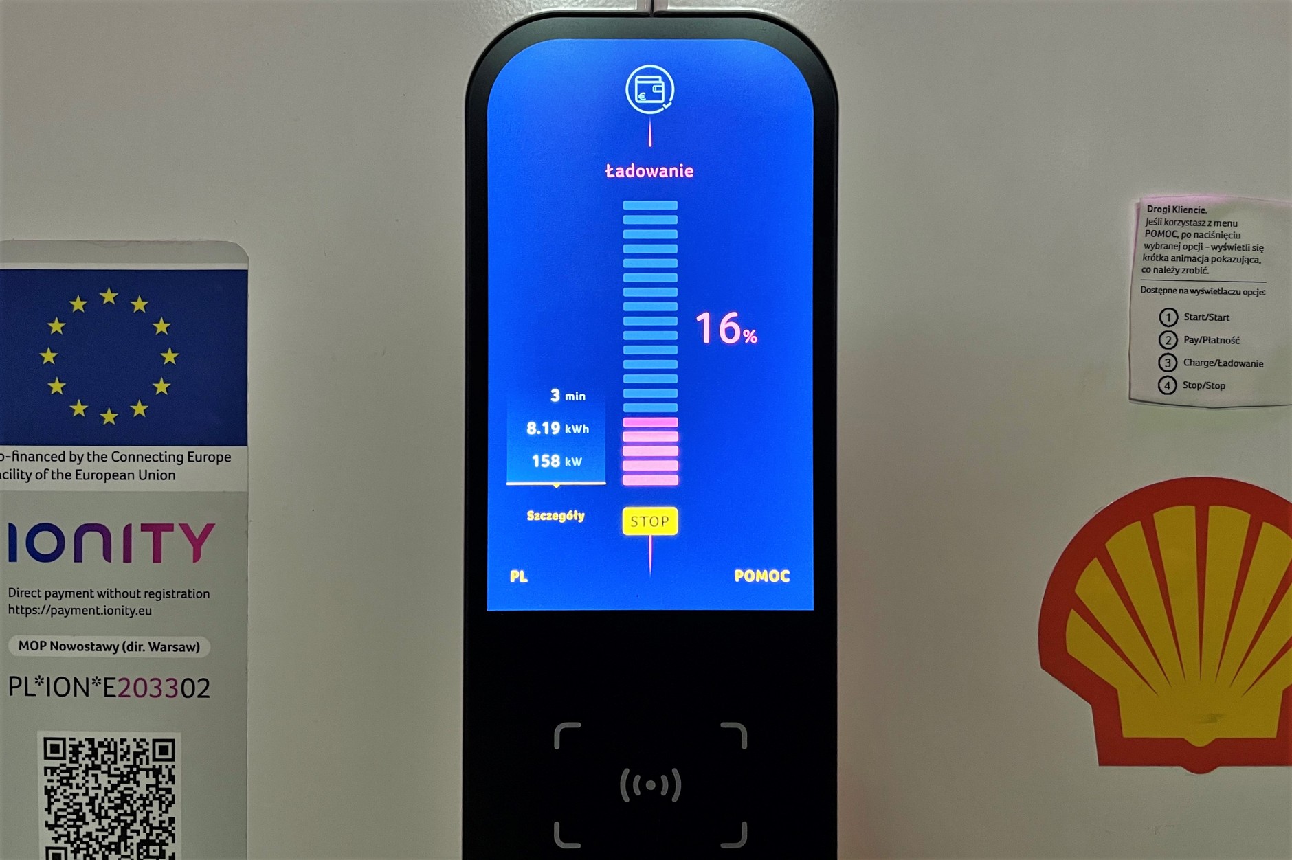 Testujemy koszty ładowania na trasie z Audi Q4 e-tron Sportback