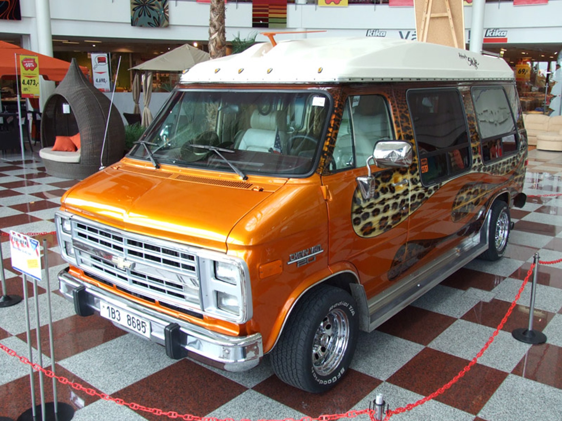 Zlot samochodów amerykańskich w Brnie (fotogaleria)