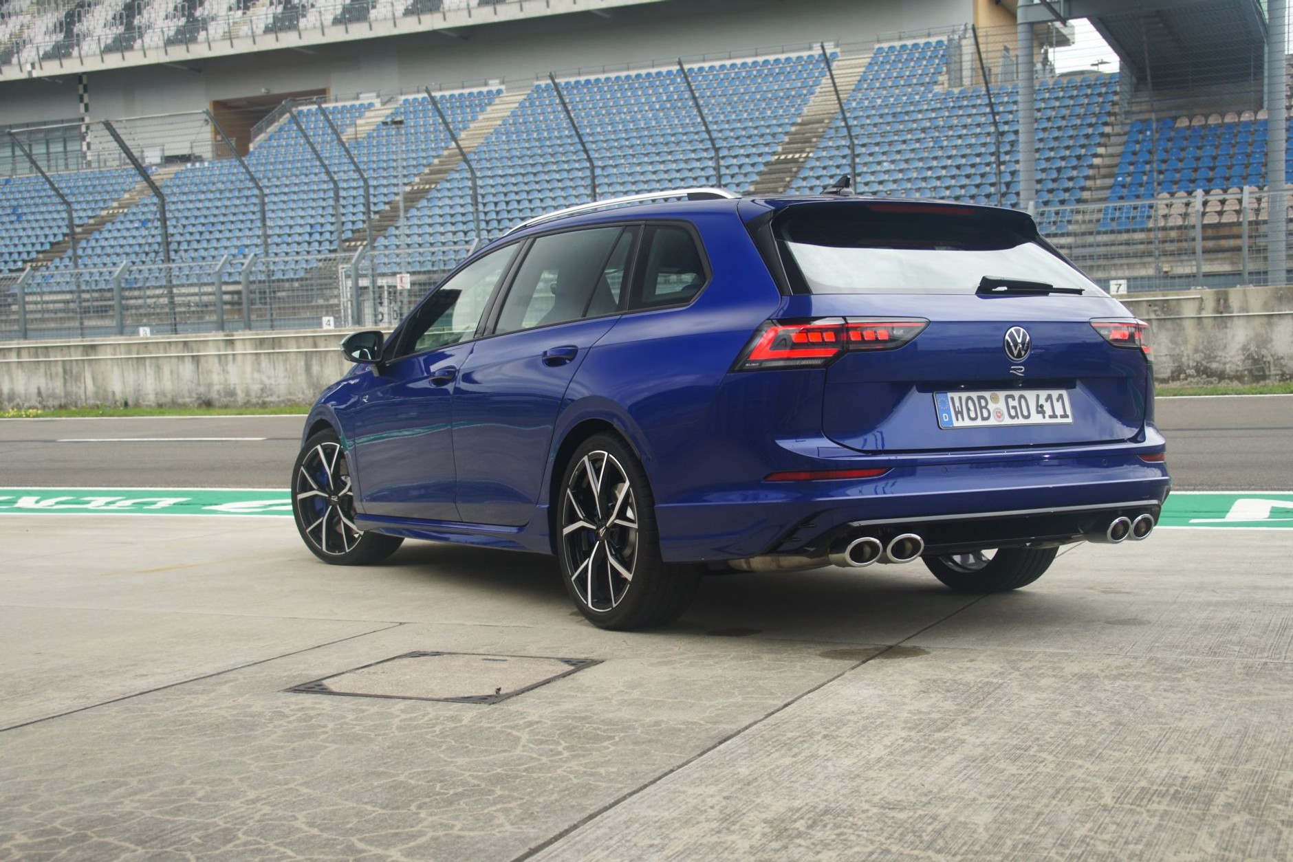 Volkswagen Golf R (2024)