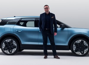 Widziałem nowego Forda Explorera. Jest kompaktowym SUV-em. Serio? Dlaczego?