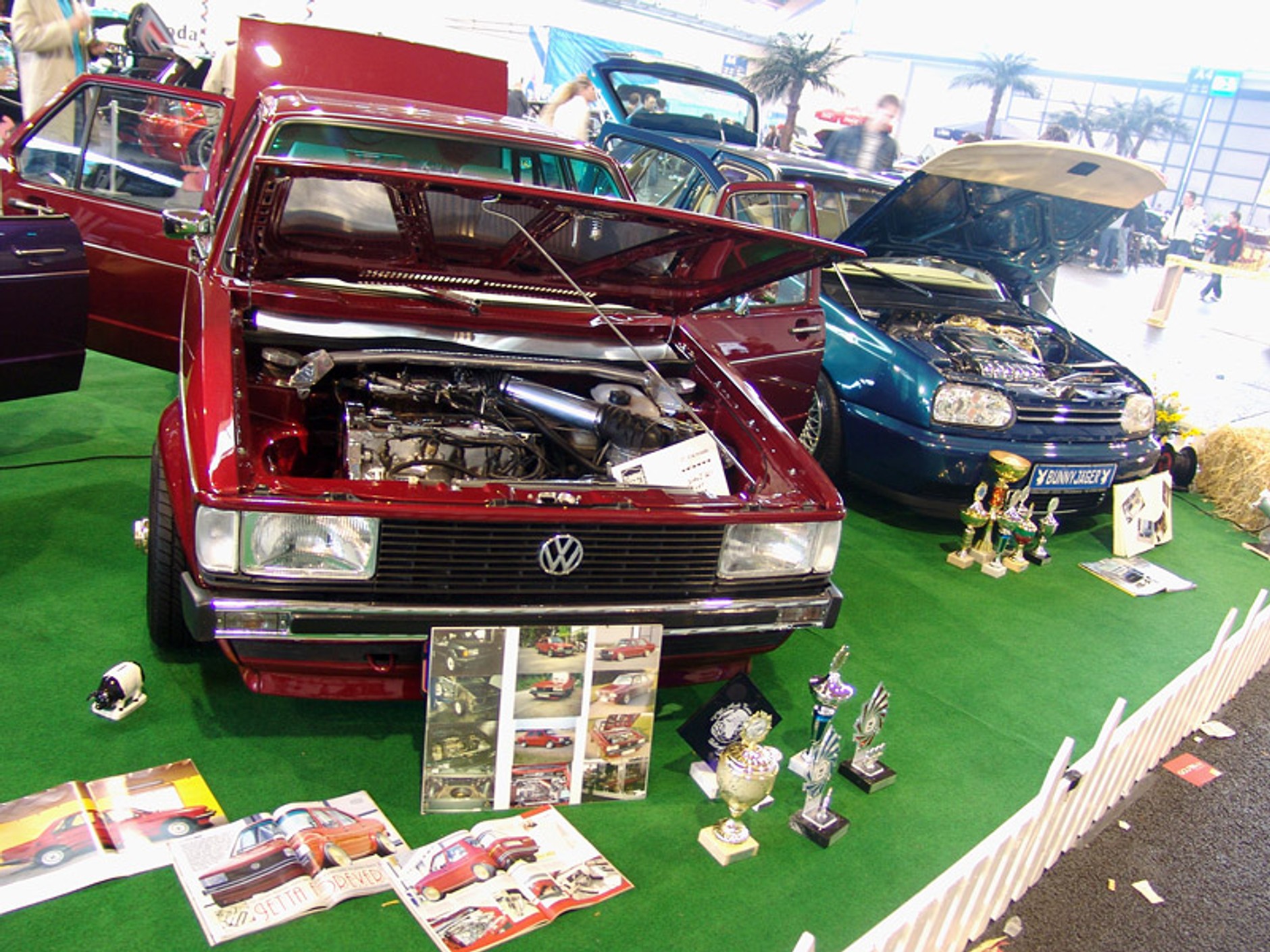 Tuning World Bodensee 2007: dziewczyny i samochody (fotogaleria)