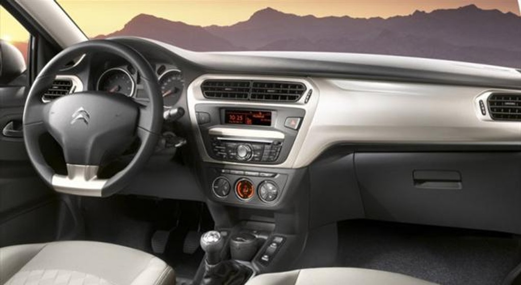 Jaki jest Citroen C-Elysee?